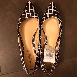NWT Pointy Flats